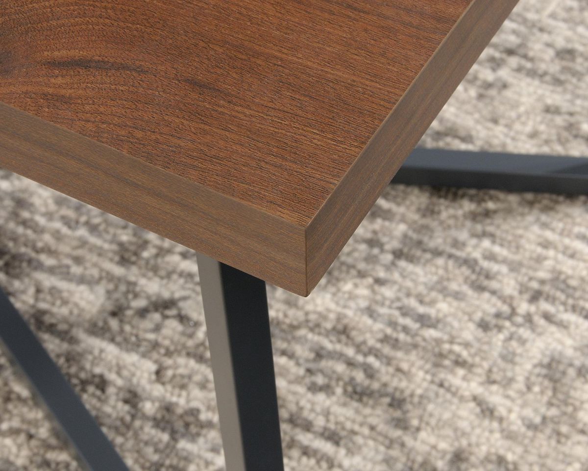 Canyon Couchtisch in Grand Walnut-Finish