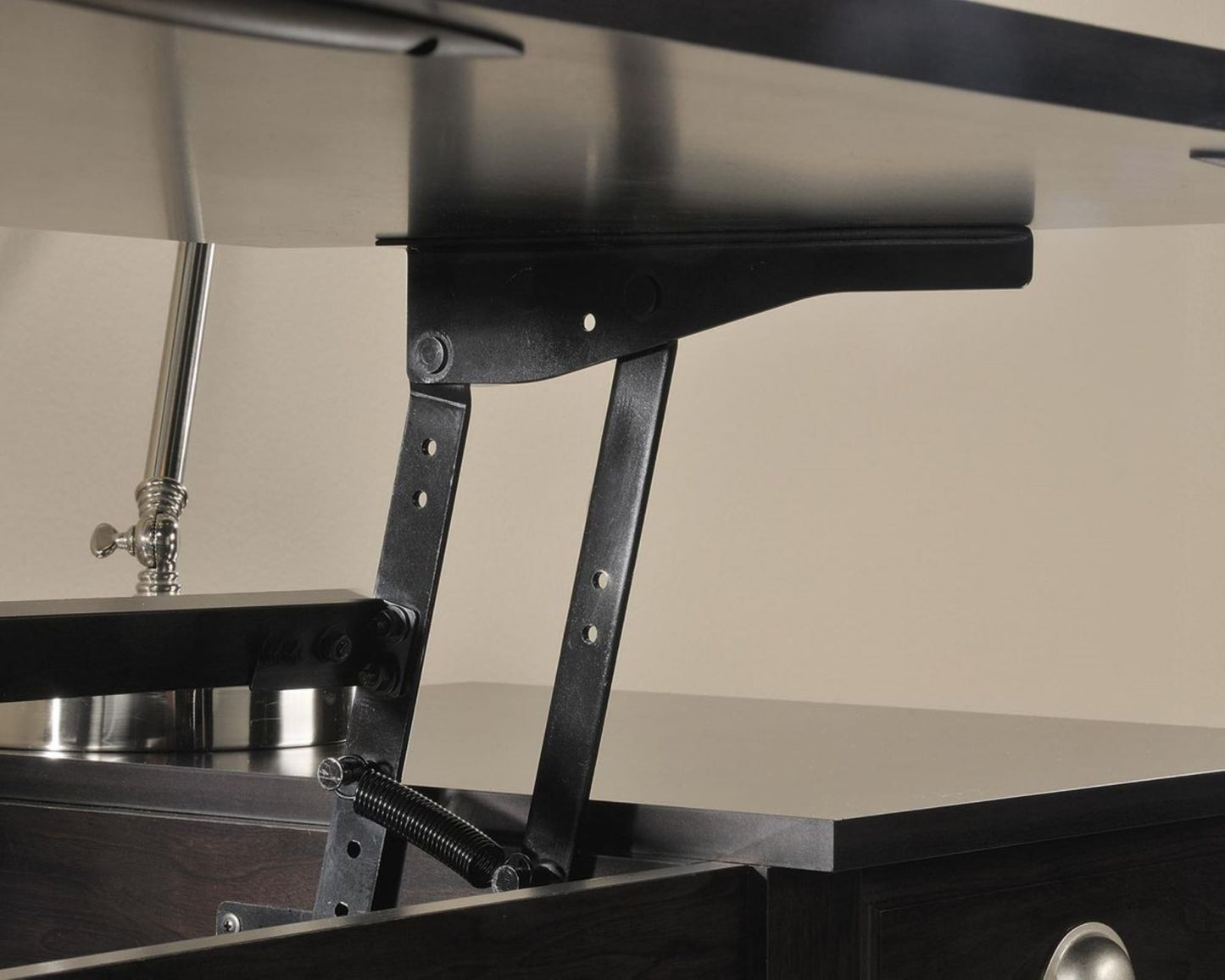 Ergonomischer Sitz-/Steh-Büroschreibtisch für zu Hause in Jamocha-Holzoptik
