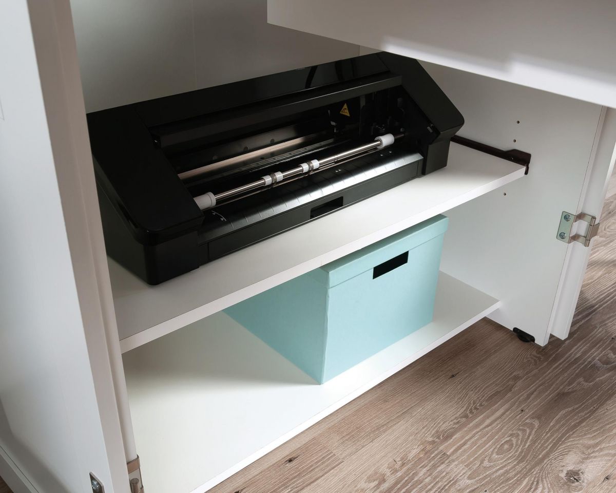 HIDEAWAY COTSWOLD OFFICE/CRAFT STATION