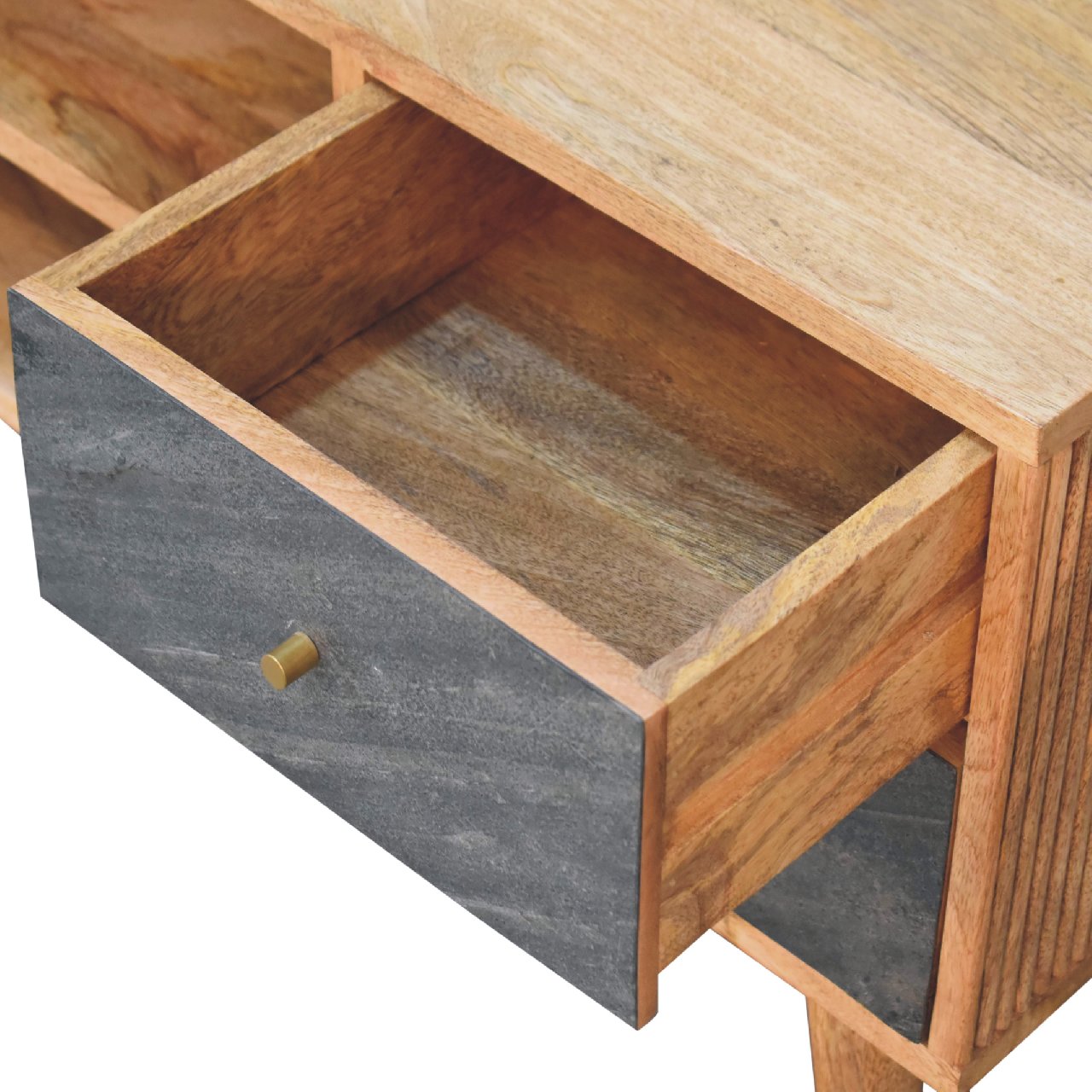 Slade Grey Media Unit