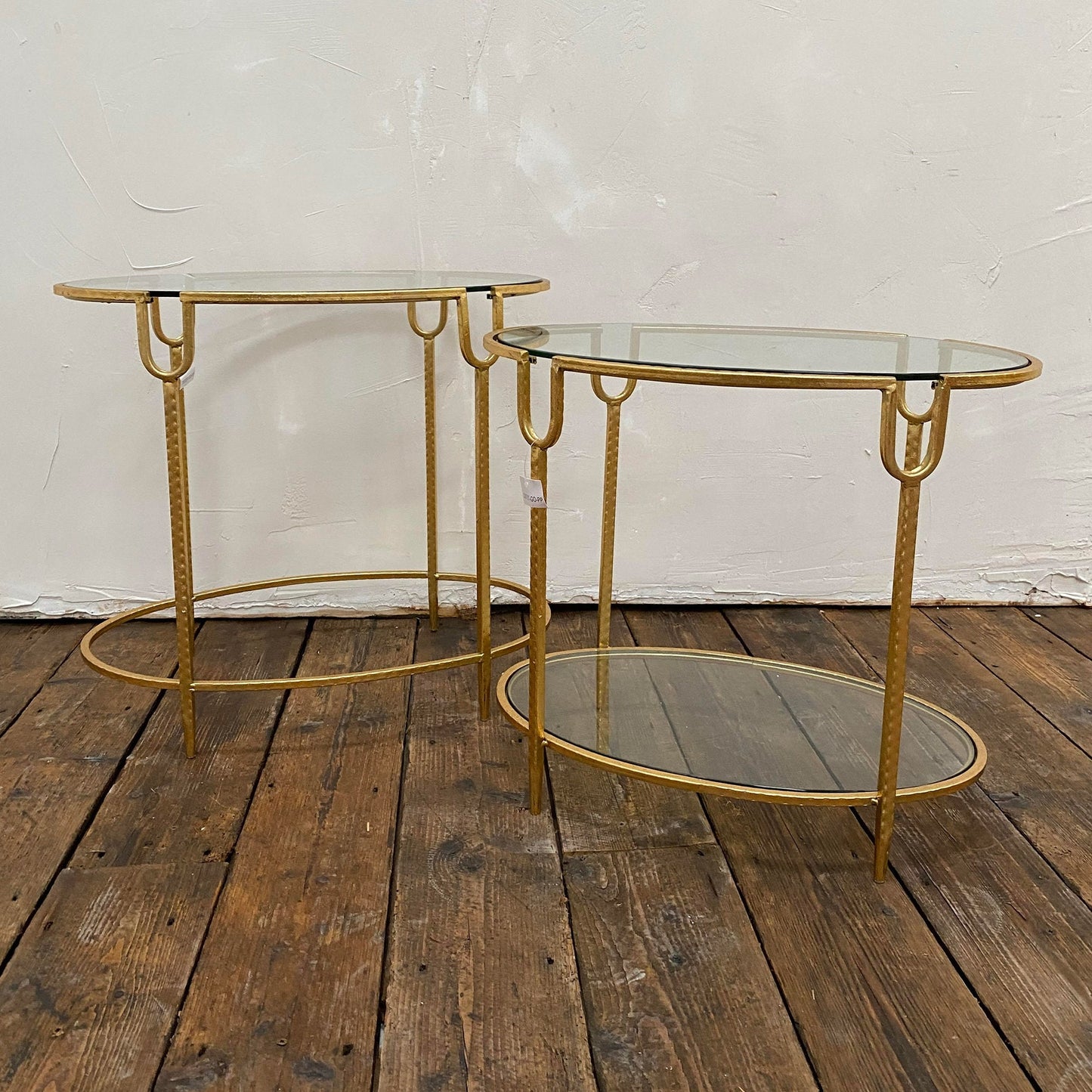 Beautiful nest of tables in gold gilt leaf - oval shape